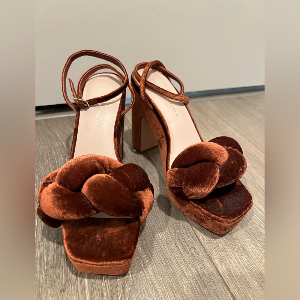 Velvet platforms - Picture 7 of 8